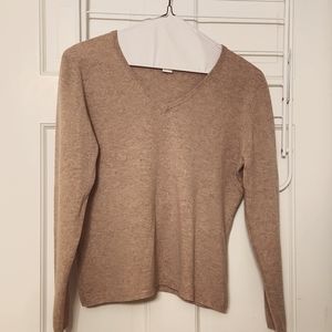 Bloomingdales Women Cashmere V-Neck Camel Color Sweater, Size L